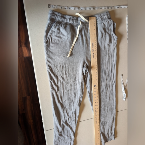 Magnolia Soft Heather Gray Joggers W/Drawstring Size Large - Picture 5 of 7